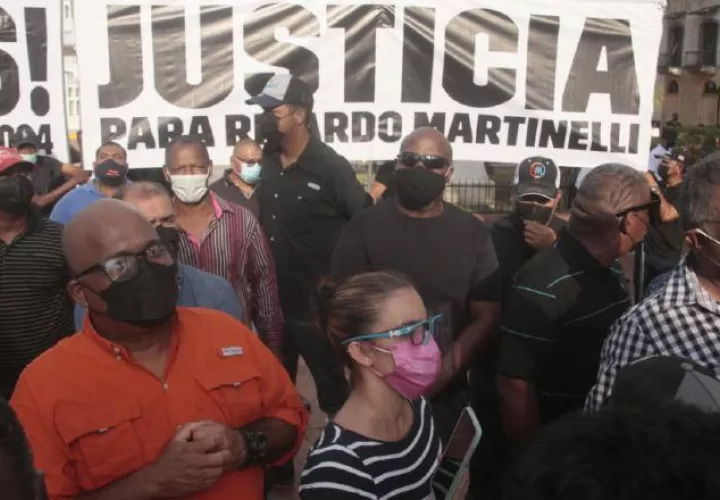Miembros del partido Realizando Metas también han denunciado intimidación y acoso político contra el expresidente Martinelli. Foto: Archivo 