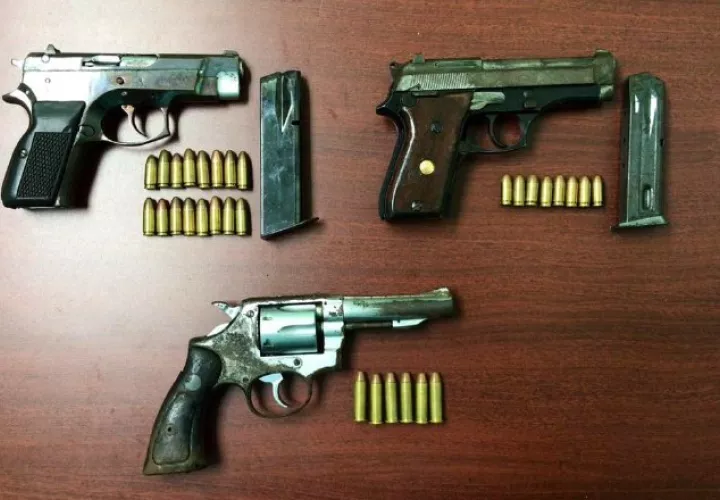 En Panamá, constantemente las autoridades recuperan armas de fuego que estaban en manos de los delincuentes.  Archivo