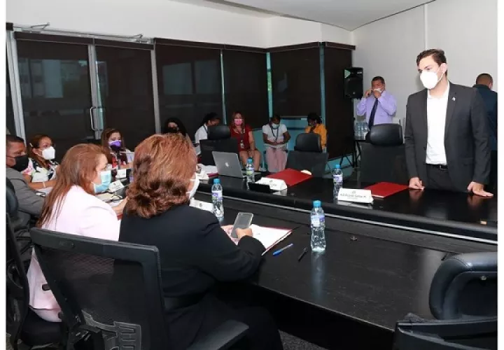 Reunión de la Comisión de Educación, Cultura y Deportes.