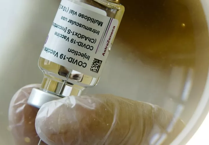 Costa Rica recibió un lote de 43,200 dosis de AstraZeneca. Foto: EFE