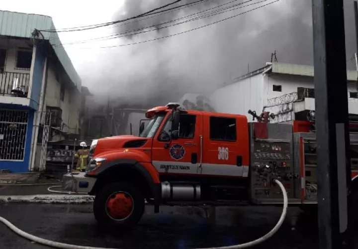  El negocio incendiado era una tapicería con gran trayectoria en la ciudad de David. (Foto: Mayra Madrid)