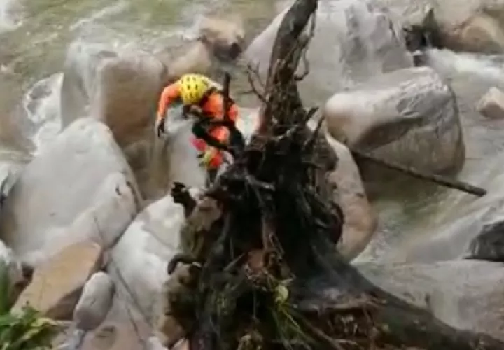 La hermana de 15 años fue la única sobreviviente en la tragedia. Foto: Mayra Madrid