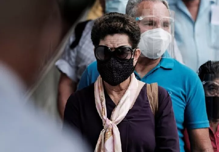  Costa Rica registró este sábado 1,840 nuevos casos de covid-19 en un día. Foto: EFE