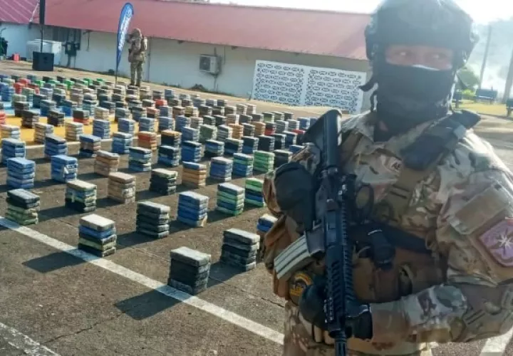 Los narcotraficantes utilizaron dos embarcaciones tipo go fast.
