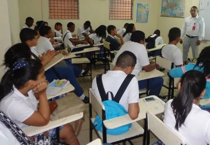 El Proyecto de Ley  508, aprobado por la Asamblea Nacional, buscaba que escuelas particulares dieran descuentos.