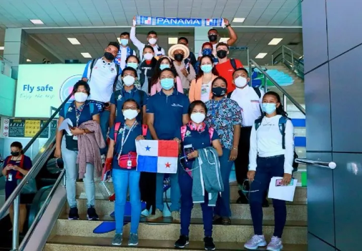 Ifarhu beca a estudiantes que estudiarán medicina en Cuba. Foto:Cortesía