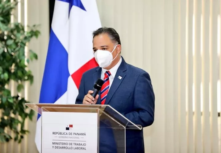 Virgilio Sousa tomó posesión de su cargo hoy.