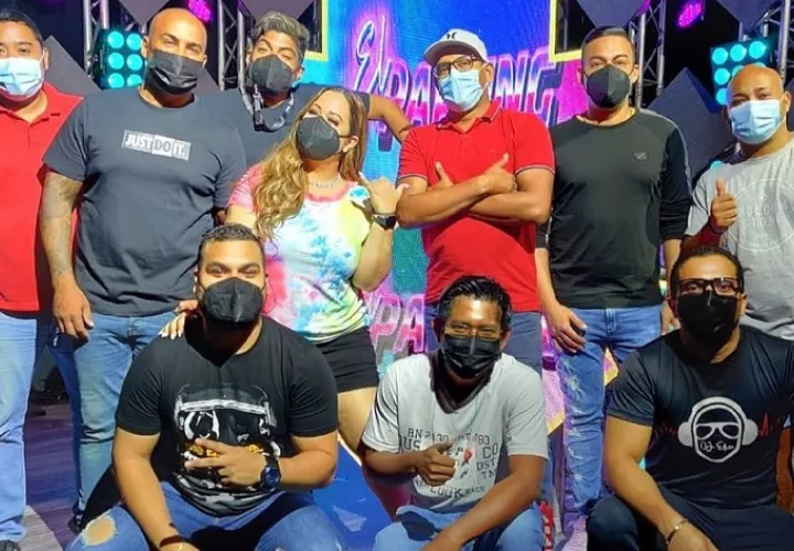 El equipo del 'Parking de Pobre'. Instagram