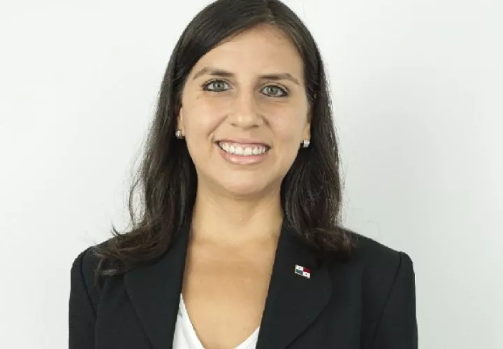 Mauad es la sucesora de  Mayra Inés Silvera, quien presentó su renuncia al cargo desde el pasado mes de marzo. Foto: Archivo.