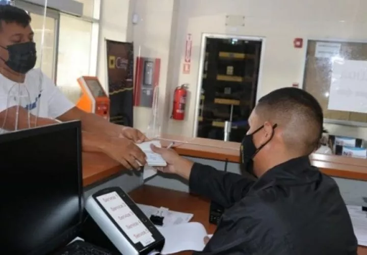 Los documentos deben estar vigentes (dentro de 3 meses de la solicitud respectiva).