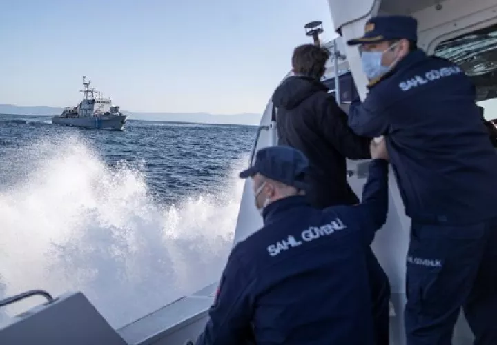 Turquía ha interceptado en el Egeo a unos 2,700 migrantes, unos 1,900 de ellos tras una supuesta devolución. Foto: EFE