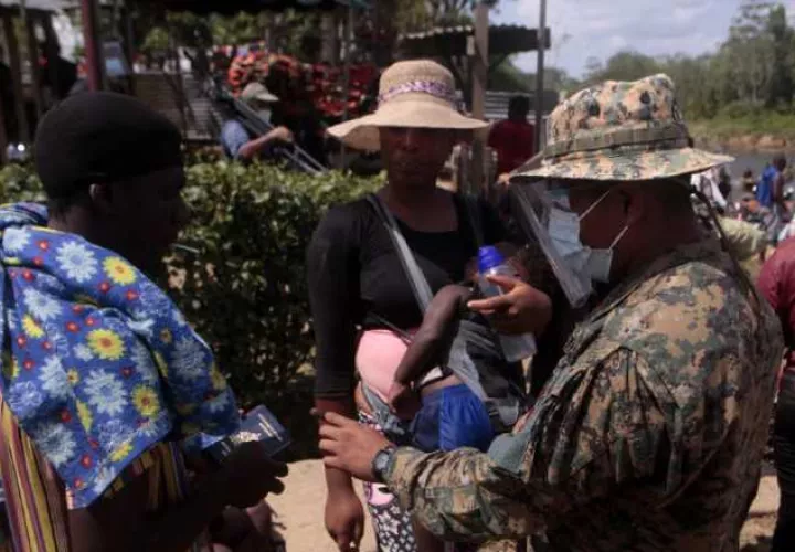 Diariamente ingresan migrantes a Panamá que llegan al sector de Bajo Chiquito en la provincia del Darién. Víctor Arosemena
