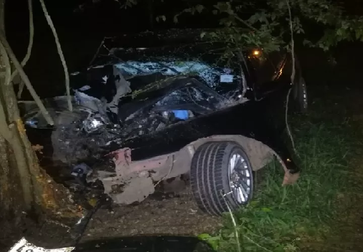 Las autoridades presumen que el accidente fatal se debió por el exceso de velocidad. Foto: Eric Montenegro