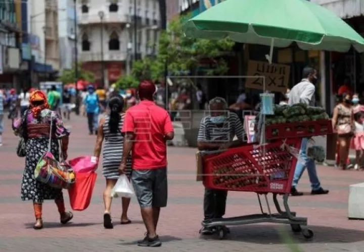 En Panamá hay desafíos enormes para combatir la pobreza y la desigualdad. EFE