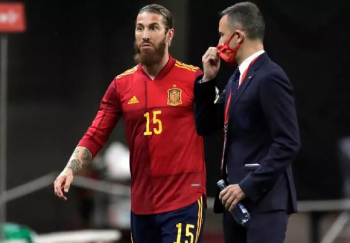 Sergio Ramos es el capitán del Real Madrid y de la selección española. 