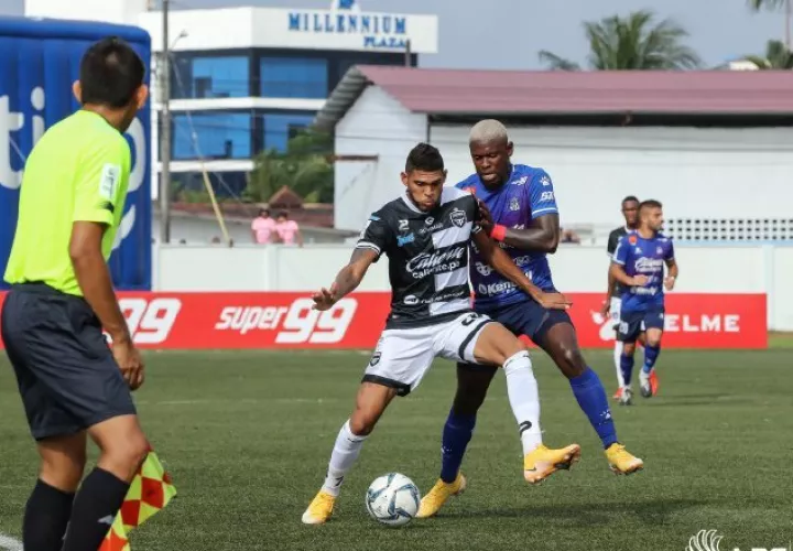 Tauro aprovechó su oportunidad y se quedó con los tres puntos. Foto: Cortesía LPF