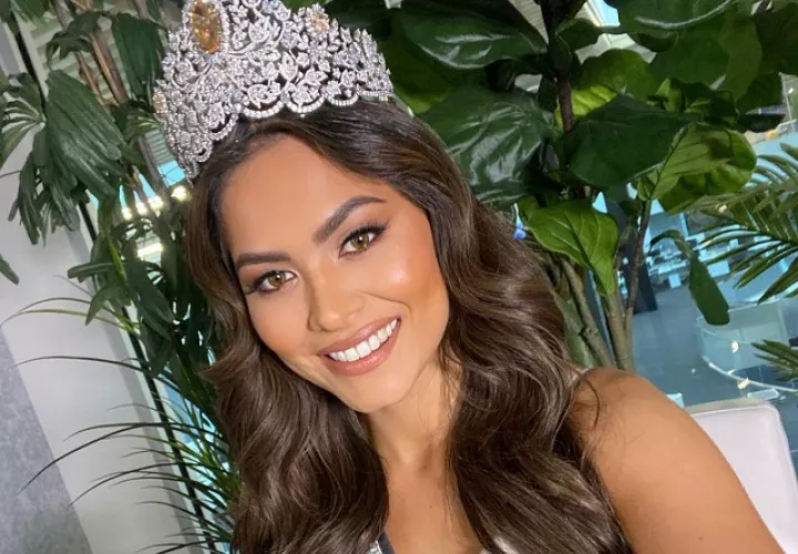 La victoria de Andrea Meza se ha visto opacada por la polémica y los rumores. Foto: Instagram / @andreamezamx