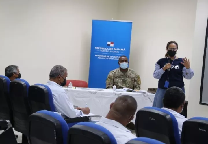 La administradora de la ARAP, Flor Torrijos, precisó que se mantendrá la consulta con todos los sectores para el proceso de reglamentación. Foto: Cortesía ARAP