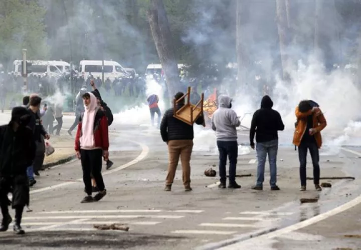 Cerca de 2,000 personas, según los medios, participaron de la fiesta.Cerca de 2,000 personas, según los medios, participaron de la fiesta.