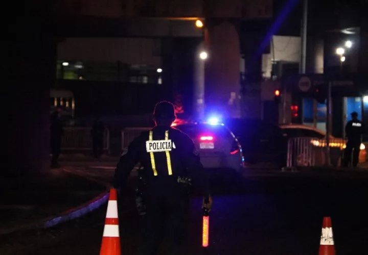 La Policía Nacional acudió al lugar para atender la emergencia. Foto ilustrativa @ProtegeryServir