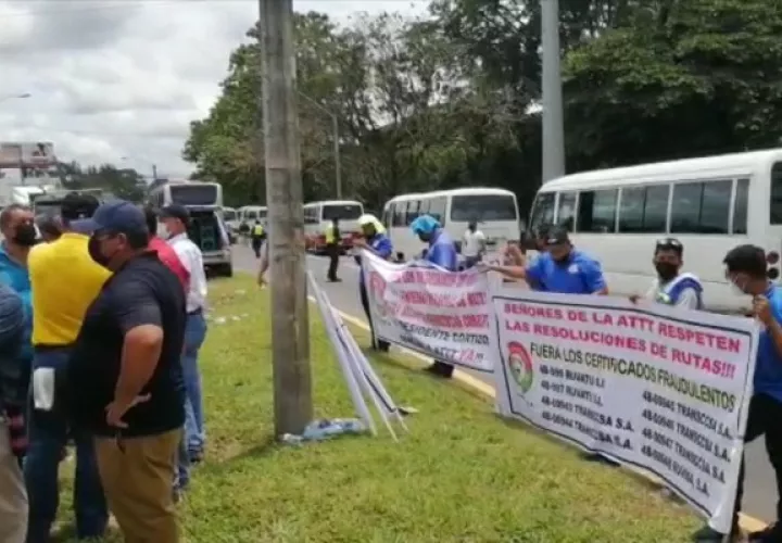 Debido a la pandemia, los transportistas se han visto afectados en sus ingresos. Foto: Mayra Madrid