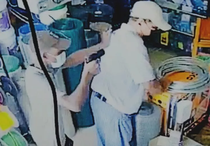 Los investigadores tratan de dar con la fecha en que se suscitó el incidente y cuál fue el comercio afectado. Foto: Diomedes Sánchez
