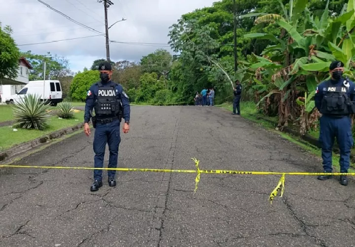 Los vecinos solo escucharon una ráfaga de balas en toda el área, lo que los alertó y de inmediato se dieron cuenta del homicidio. Foto: Diomedes Sánchez