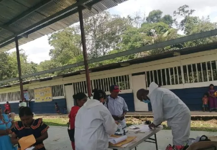 Se pagarán los programas sociales como: 120 a los 65, Senapan, red de oportunidades, y Ángel Guardián. Foto: Diomedes Sánchez