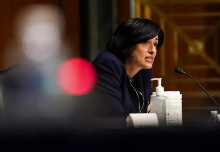 En la imagen la directora de los Centros para el Control y la Prevención de Enfermedades, la Dra. Rochelle Walensky.