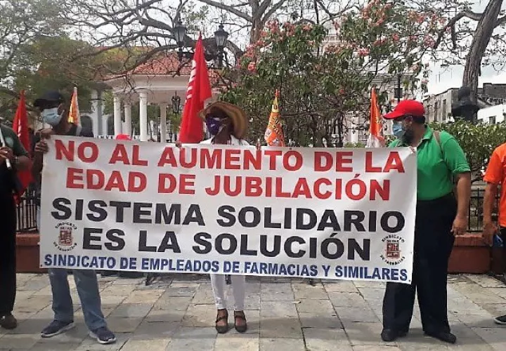 Trabajadores sindicalizados han realizado diversas protestas, pidiendo que se cambien las reglas del juego en el diálogo por la CSS. Archivo