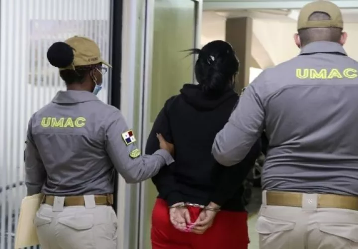 Al quedar en una condición migratoria irregular se procederá su deportación.