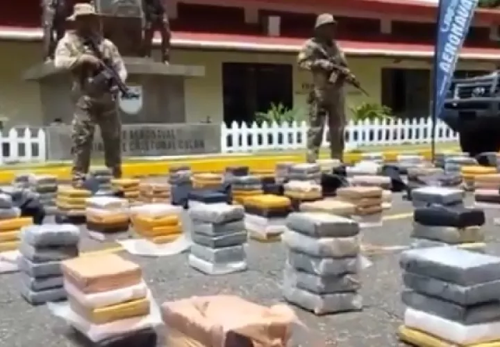 Decomisan 516 paquetes de droga procedentes de Perú y con destino a Bélgica. Foto: Cortesía