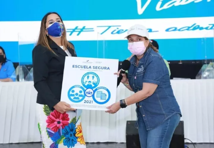 El pasado 17 de abril, la escuela de Rincón Largo recibió el aval para recibir a estudiantes, Es la única a la fecha, en Chiriquí y Veraguas. Foto: Cortesía Meduca