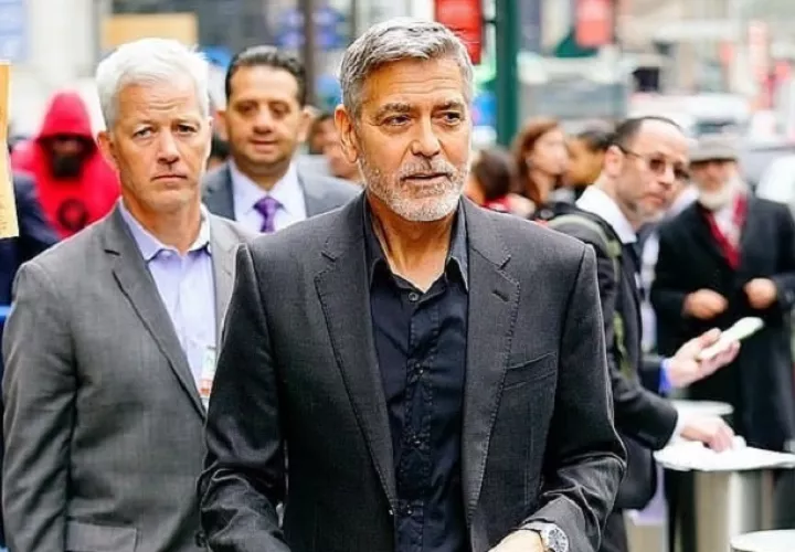 El actor ha estado más centrado en su matrimonio con Amal Alamuddin, su paternidad -tienen unos mellizos de tres años- y la fundación benéfica que preside. Foto: Redes Sociales