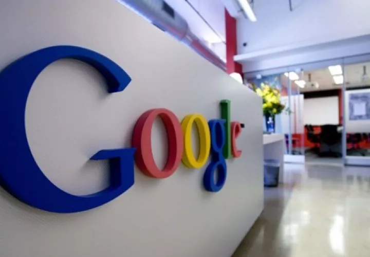 En concreto, la sanción ha recaído en las empresas del grupo Alphabet Inc., Google LLC y Google Italy S. r. l.Google, por infringir el artículo 102 del Tratado sobre Funcionamiento de la Unión Europea.