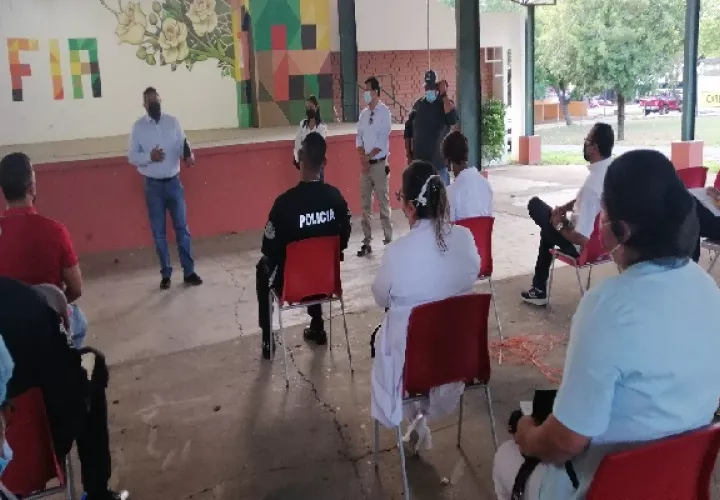 Se realizó un recorrido por las instalaciones de la Feria Internacional de Azuero para determinar la distribución de las áreas de vacunación. Foto: Thays Domínguez 