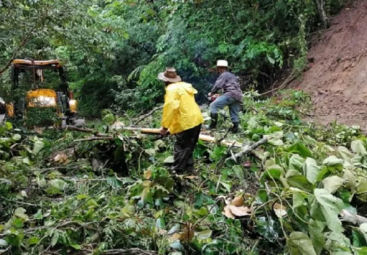 Huracanes Iota y Eta causaron muchos daños en Panamá. 