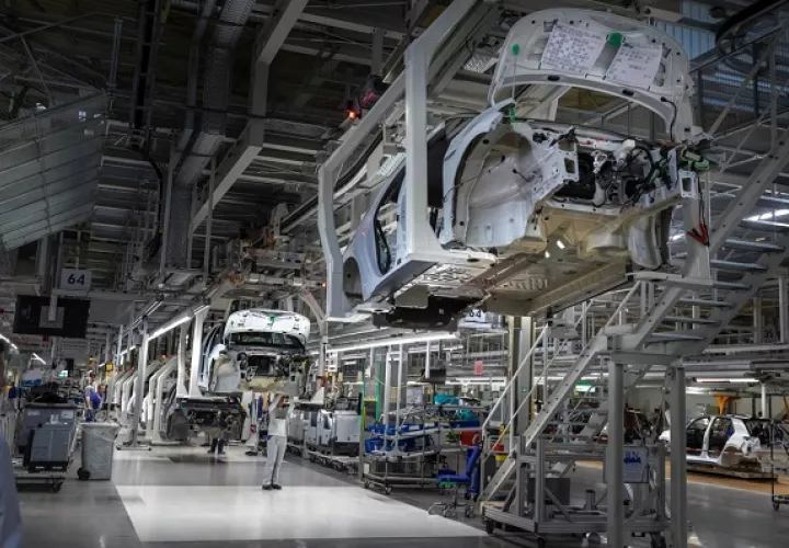 Los analistas consultados indicaron que la previsión de crecimiento del PIB para Latinoamérica en 2021 será del 4.3%. EFE