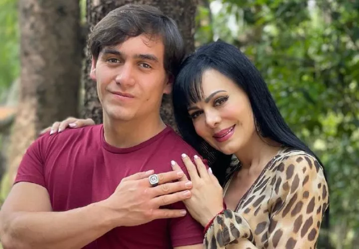 Maribel Guardia y su hijo.  Instagram