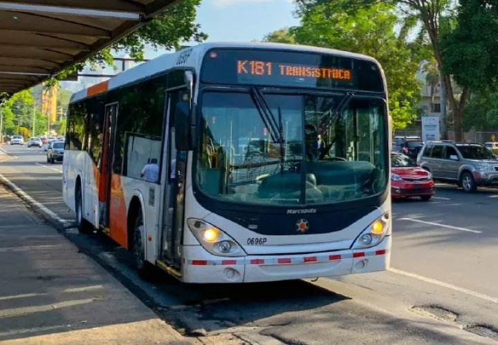 Directivos de la empresa MiBus aseguran que los niveles de contagio de covid-19 dentro de las unidades son ínfimos. Foto: Cortesía MiBus