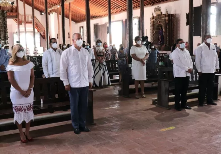 Los actos conmemorativos se efectuaron en la Iglesia de Natá de los Caballeros. Foto: Cortesía/Gobernación de Coclé