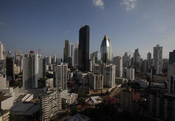 En 2020 y como consecuencia de la emergencia por la pandemia, el producto interno bruto (PIB) de Panamá se derrumbó en un 17.9% y los ingresos tributarios lo hicieron en alrededor de 27%. Foto: EFE