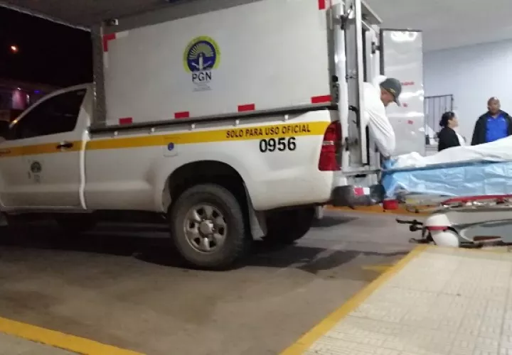 La víctima llegó sin signos vitales a la policlínica de la Caja de Seguro Social. Foto: Eric Montenegro