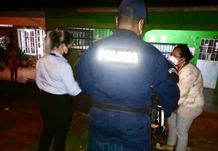 Personal de la Fiscalía y de la Policía Nacional acudieron al lugar.
