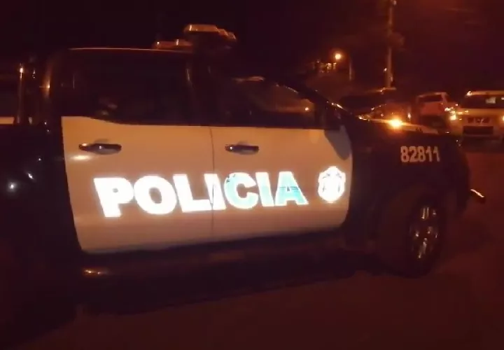 El cuerpo de alías 'Peluquí' fue encontrado en el portal de una casa. Foto: Eric Montenegro