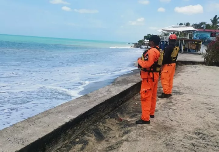 Sinaproc mantiene personal de vigilancia en las playas.