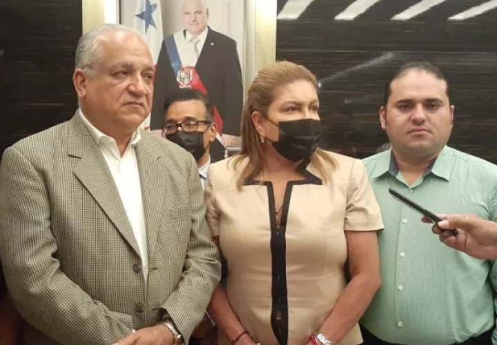 Equipo del expresidente Ricardo Martinelli