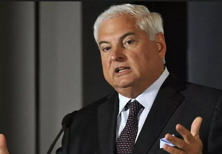 El expresidente Ricardo Martinelli denunció que la no notificación es una estrategia para seguir afectando sus derechos y garantías fundamentales. Archivo