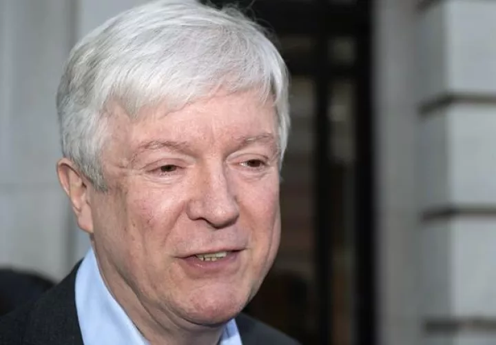 El exdirector general de la BBC, Tony Hall