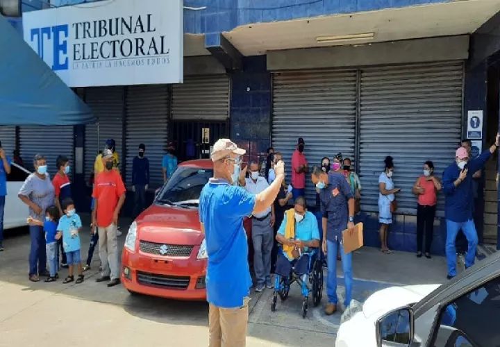 El proceso de inscripción se llevó a cabo en Santiago de Veraguas. Foto: Melquiades Vásquez